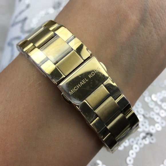 Michael Kors glitzy crystal vail gold watch - Picture 7 of 7